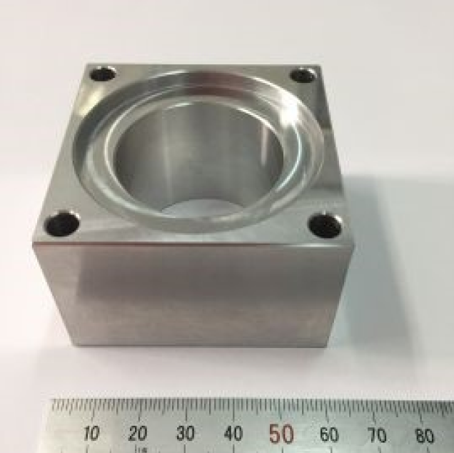組立冶具（エア便 特急対応）